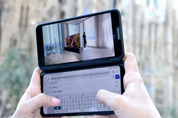 Gesztusvezérlés és dupla megjelenítő: az LG legkorszerűbb okostelefonjai a mobilitás új korszakát hozzák el